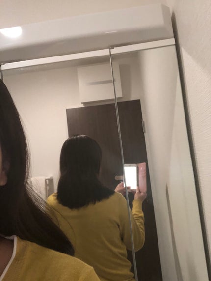 すみれホワイト@フォロバ100💅 on LIPS 「白色のこっくりしたトリートメントでおうちスパ♪毛先の傷みとうね..」(4枚目)