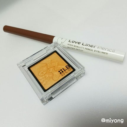 Galaxy Shadow(ギャラクシーシャドウ)/LB/単色アイシャドウを使ったクチコミ(4枚目)