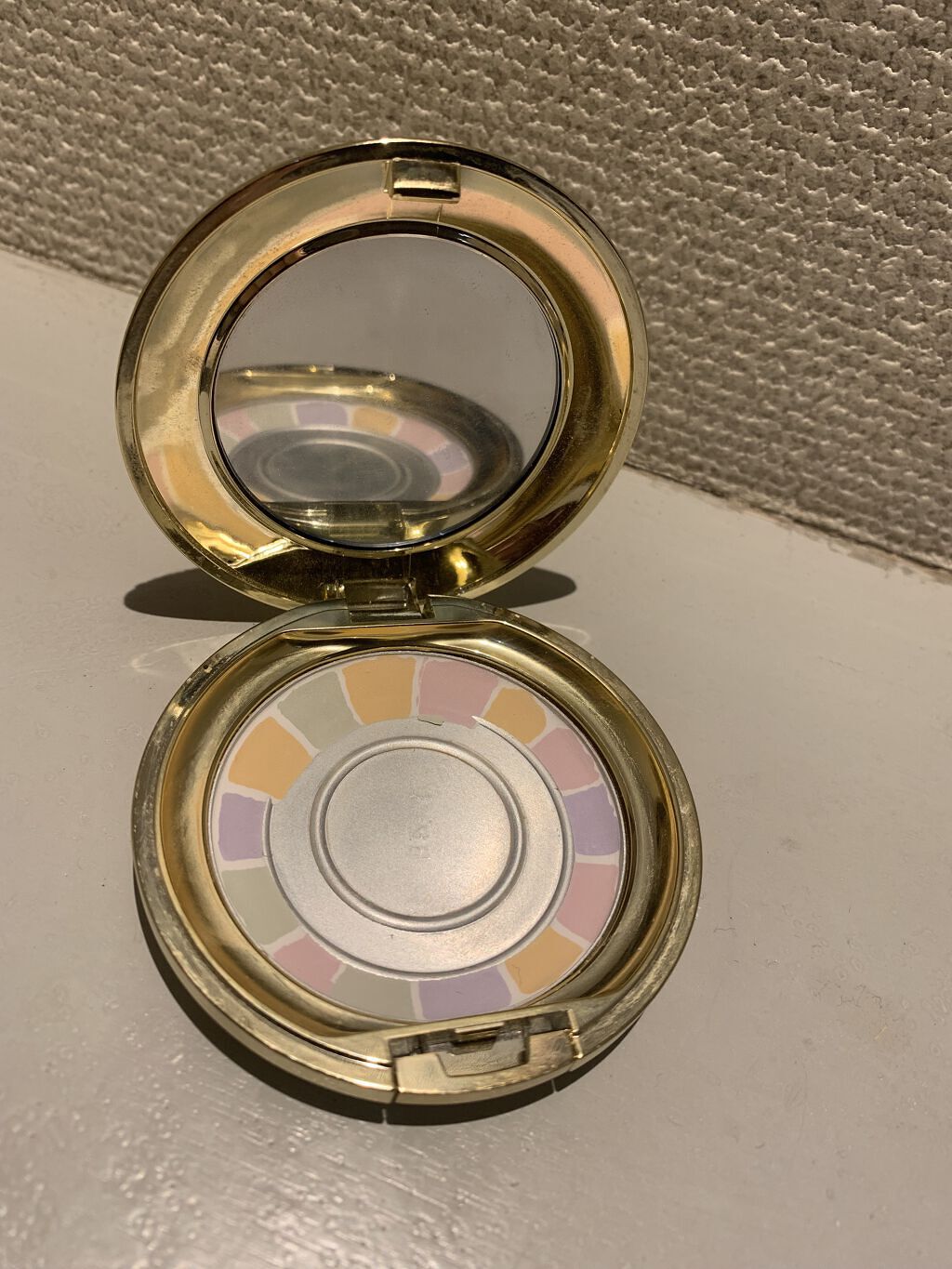 ラ プードル オートニュアンス/Elégance/プレストパウダーを使ったクチコミ（2枚目）