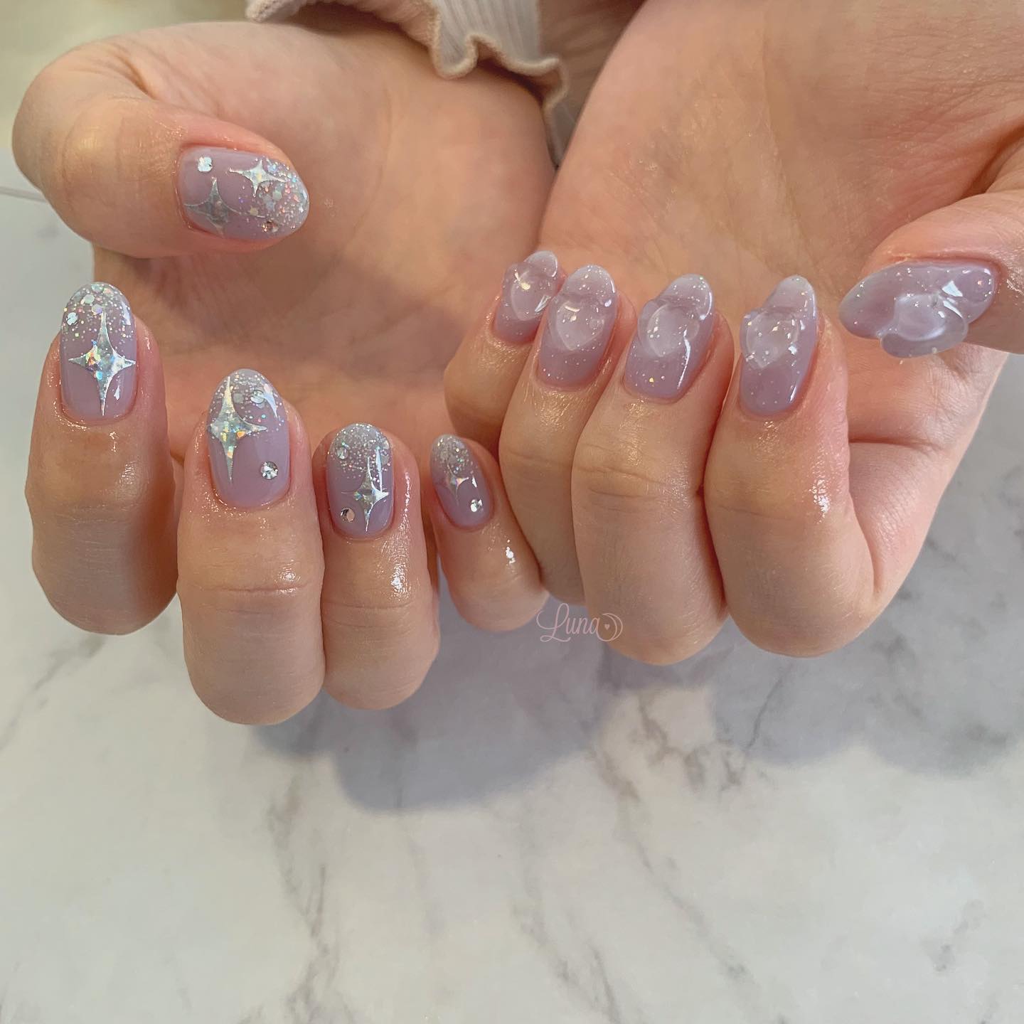 #ジェルネイル,#ワンカラーネイル,#ニュアンスネイル,#うるうるネイル,#ちゅるんネイル,#シンプルネイル,#パーツネイル,#透け感ネイル,#クリアネイル,#ぷっくりネイル,#ちぐはぐネイル,#韓国ネイル,#きらきらネイル,#うるつやネイル,#フレンチガーリーネイル,#紫ネイル,#ラメグラネイル,#パープルネイルのネイルデザイン
