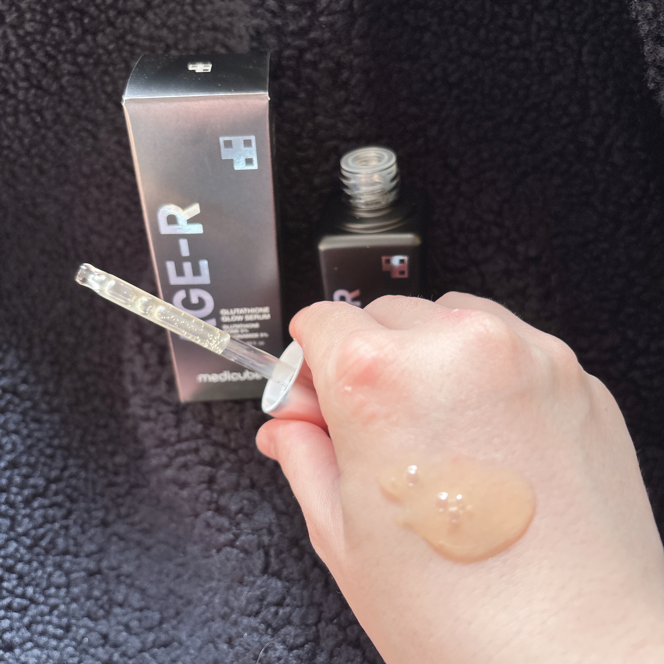 グルタチオングロウアンプル/MEDICUBE/美容液を使ったクチコミ（2枚目）