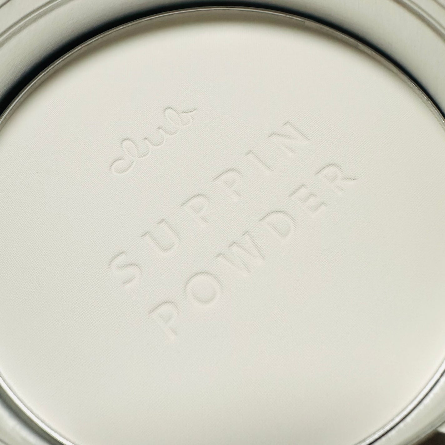 すっぴん ホワイトニングパウダーA/クラブ/プレストパウダーを使ったクチコミ(5枚目)