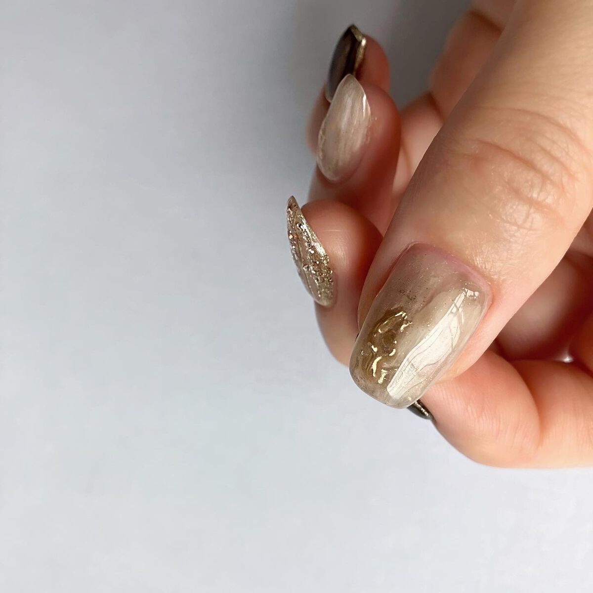 sato 🕊 self nail🫧🤍 on LIPS 「𝑏𝑟𝑜𝑤𝑛𝑛𝑢𝑎𝑛𝑐𝑒𝑛𝑎𝑖𝑙𝑠最近購入していたアイテムを使い..」(1枚目)