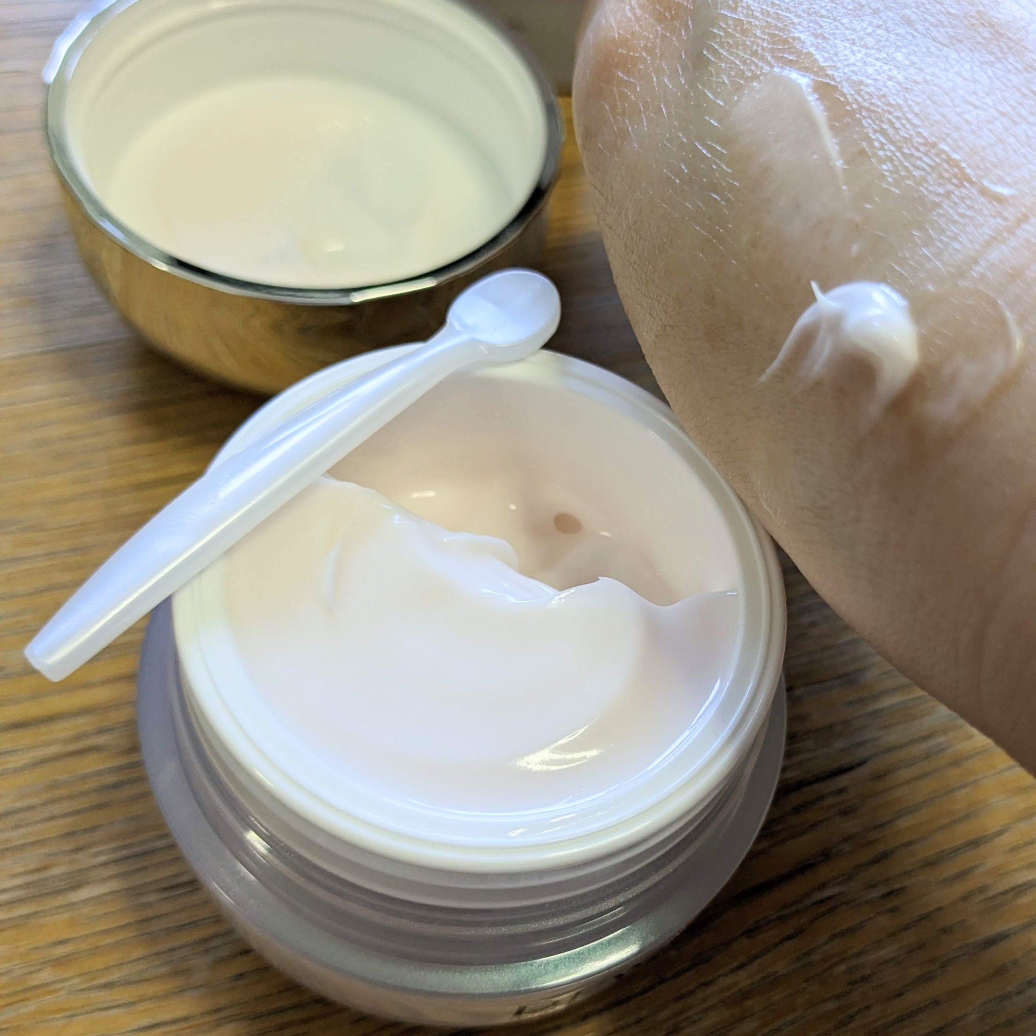 リップゾーンセラム/DEW/リップマスクを使ったクチコミ（3枚目）