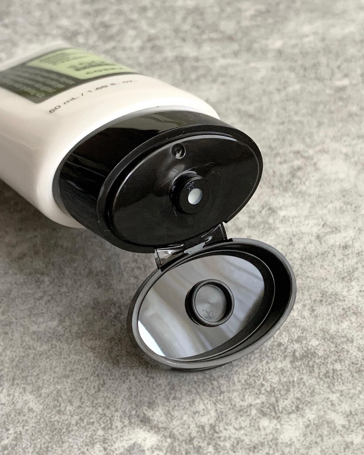 アロエスージングUVクリーム　SPF50+ PA+++/COSRX/日焼け止めクリームを使ったクチコミ（2枚目）