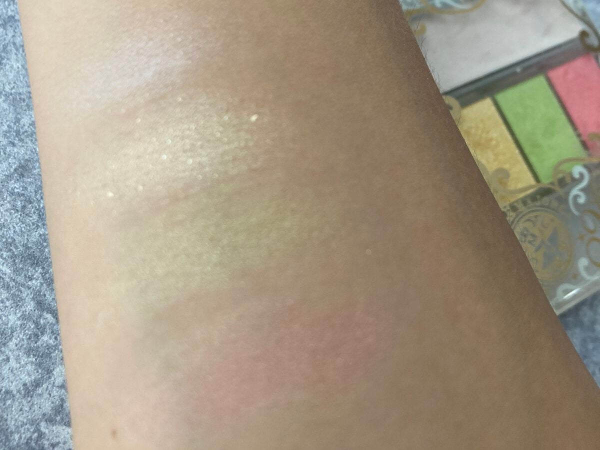 マジョルック(イルミネーター)/MAJOLICA MAJORCA/アイシャドウパレットを使ったクチコミ(3枚目)