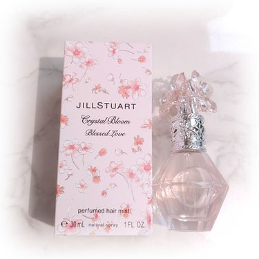 JILL STUART クリスタルブルーム ブレスドラブ パフュームド ヘアミストのクチコミ「ブレスドラブのオードパルファンと
同じ香りのヘアミストです。

ボトルはほとんど同じデザインで.....」（1枚目）