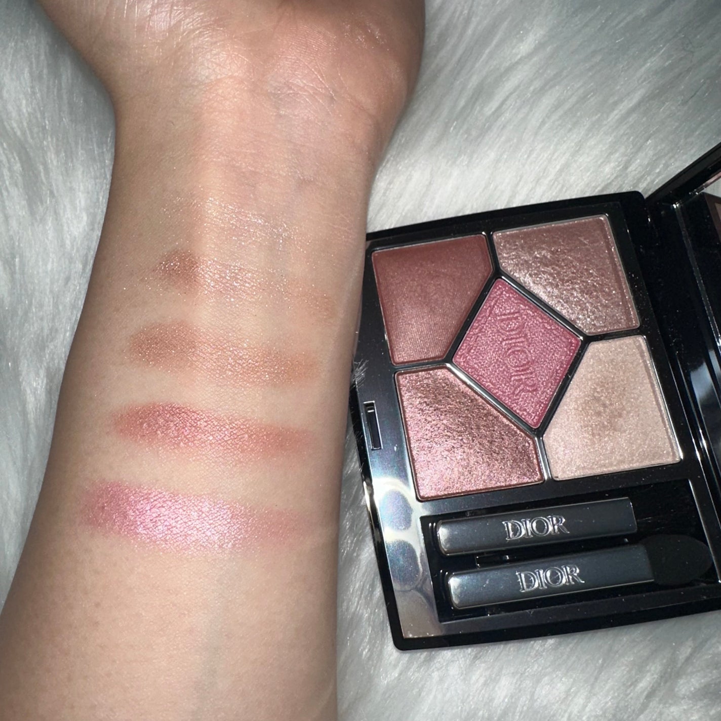 ディオールショウ サンク クルール/Dior/アイシャドウを使ったクチコミ(3枚目)