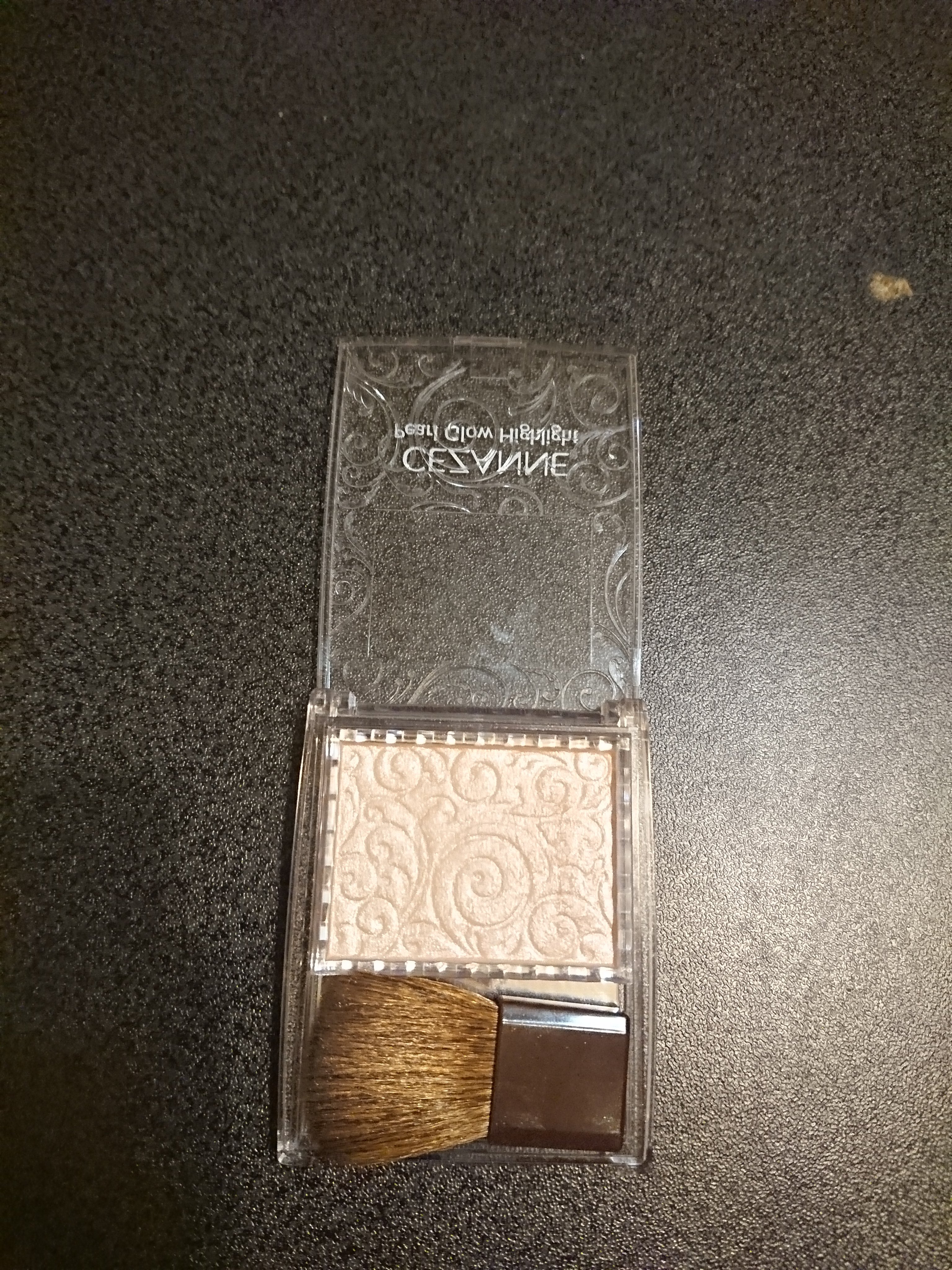 パールグロウハイライト/CEZANNE/パウダーハイライトを使ったクチコミ（2枚目）