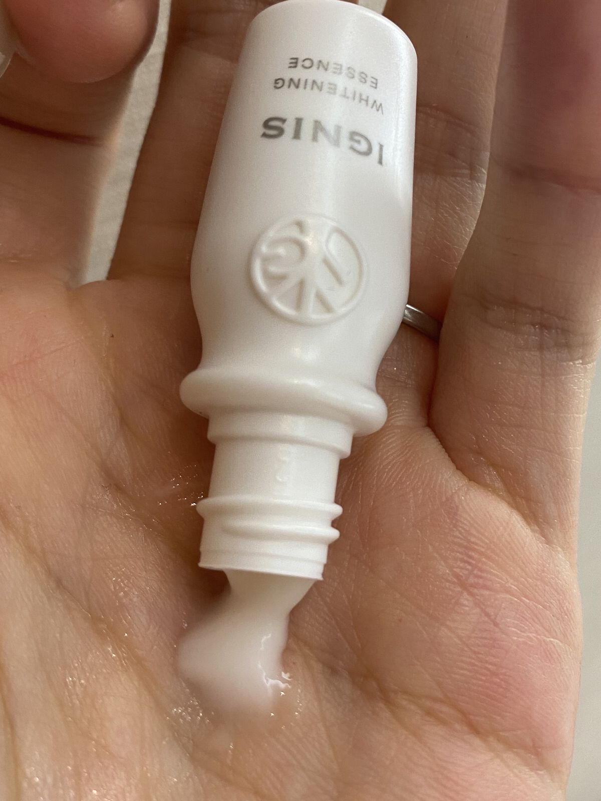 ホワイトニング エッセンス/IGNIS/美容液を使ったクチコミ（3枚目）