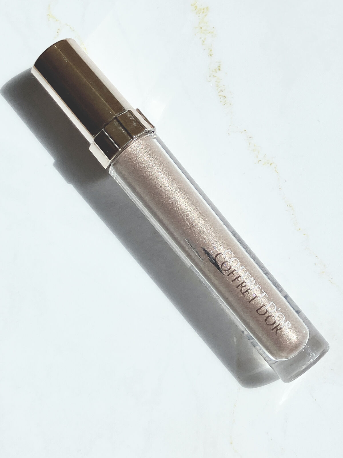 コントゥアアイグロス 01 グロウブラウン/コフレドール/リキッドアイシャドウを使ったクチコミ（1枚目）