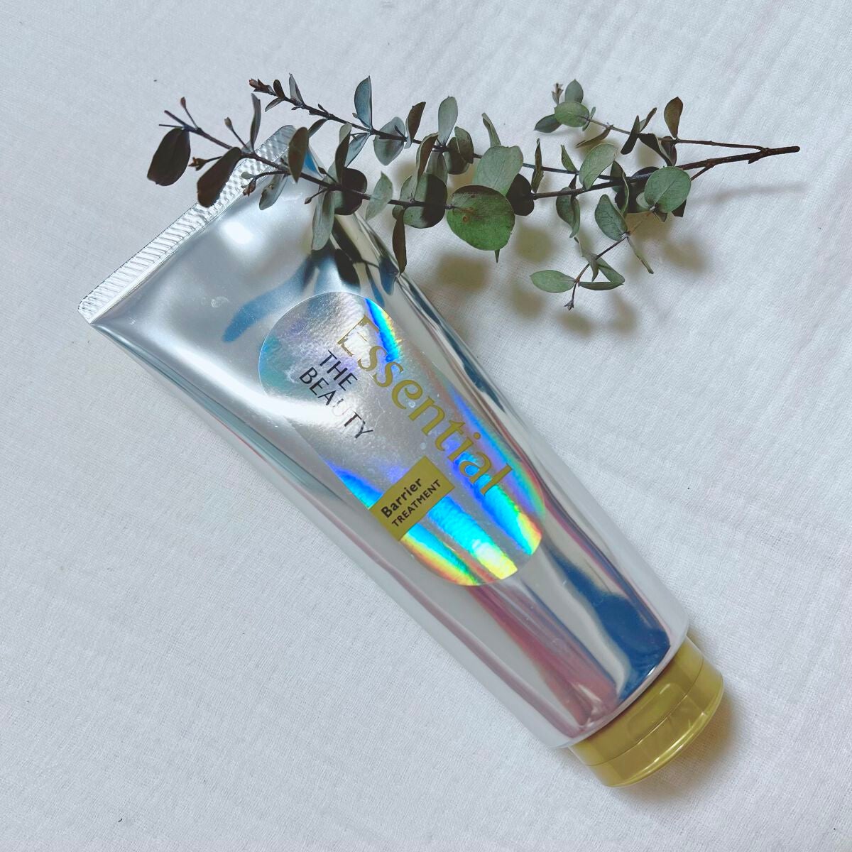 peco on LIPS 「*EssentialTHEBEAUTYから新しく発売されたトリ..」(1枚目)