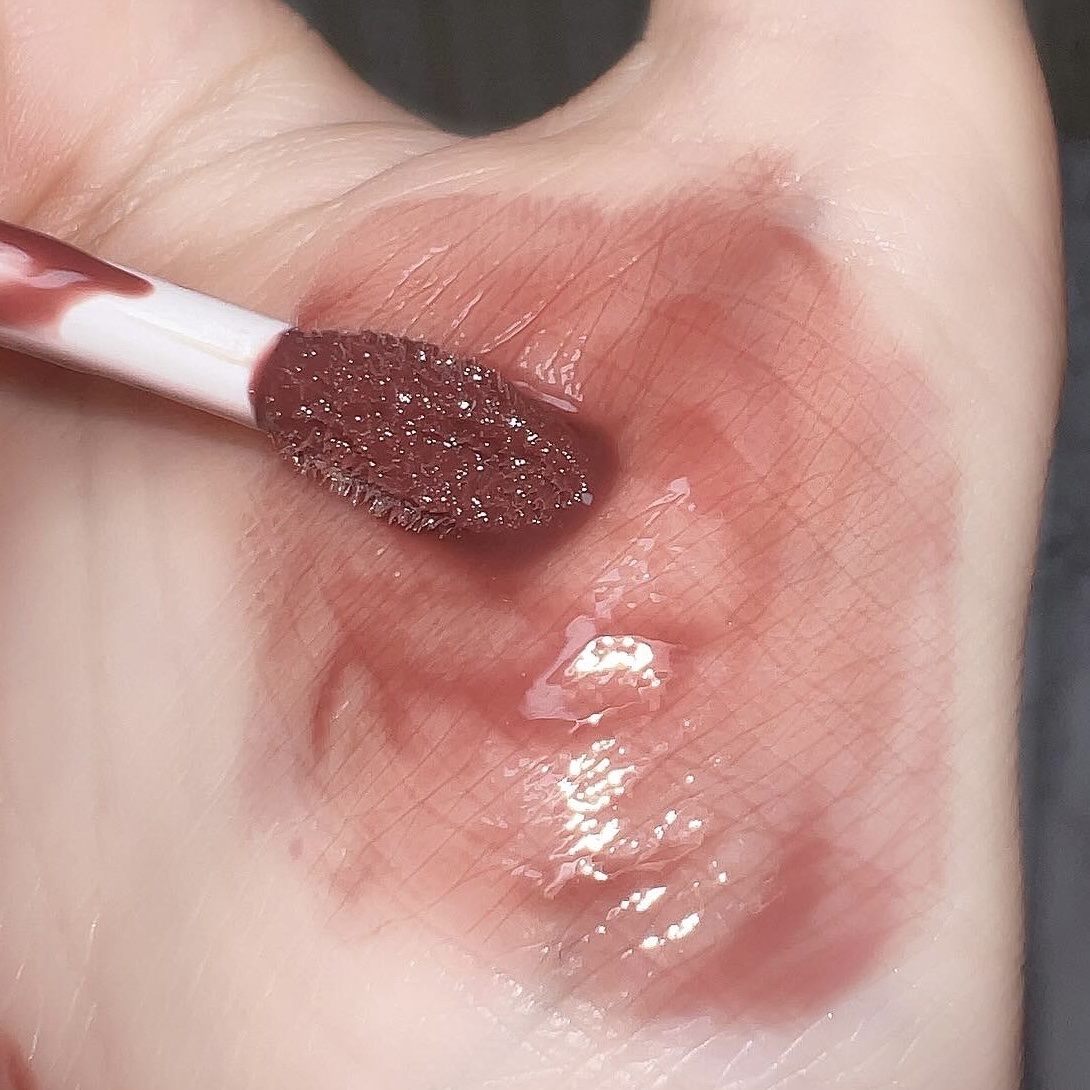 ピュア リップ ラスター 04 Romance Kiss/SNIDEL BEAUTY/リップグロスを使ったクチコミ（2枚目）