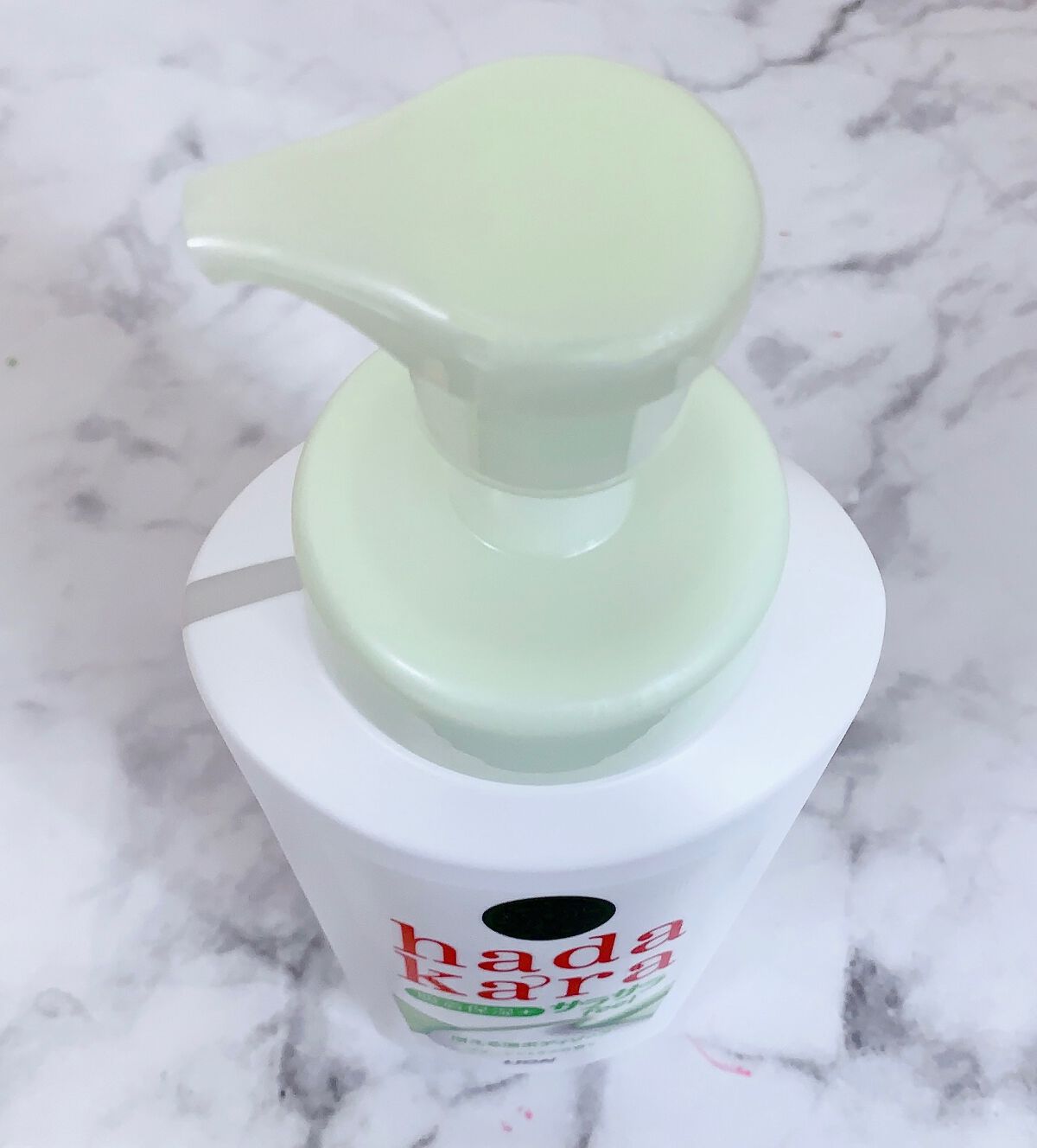 hadakara ボディーソープ泡で出てくるサラサラfeelタイプ　グリーンシトラスの香り/hadakara/ボディソープを使ったクチコミ（3枚目）