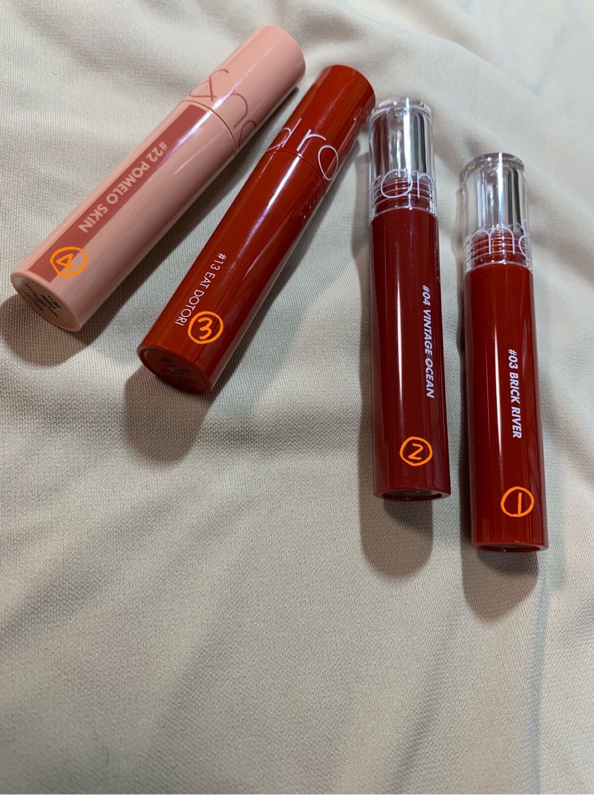 ジューシーラスティングティント/rom&nd/リップティントを使ったクチコミ（2枚目）