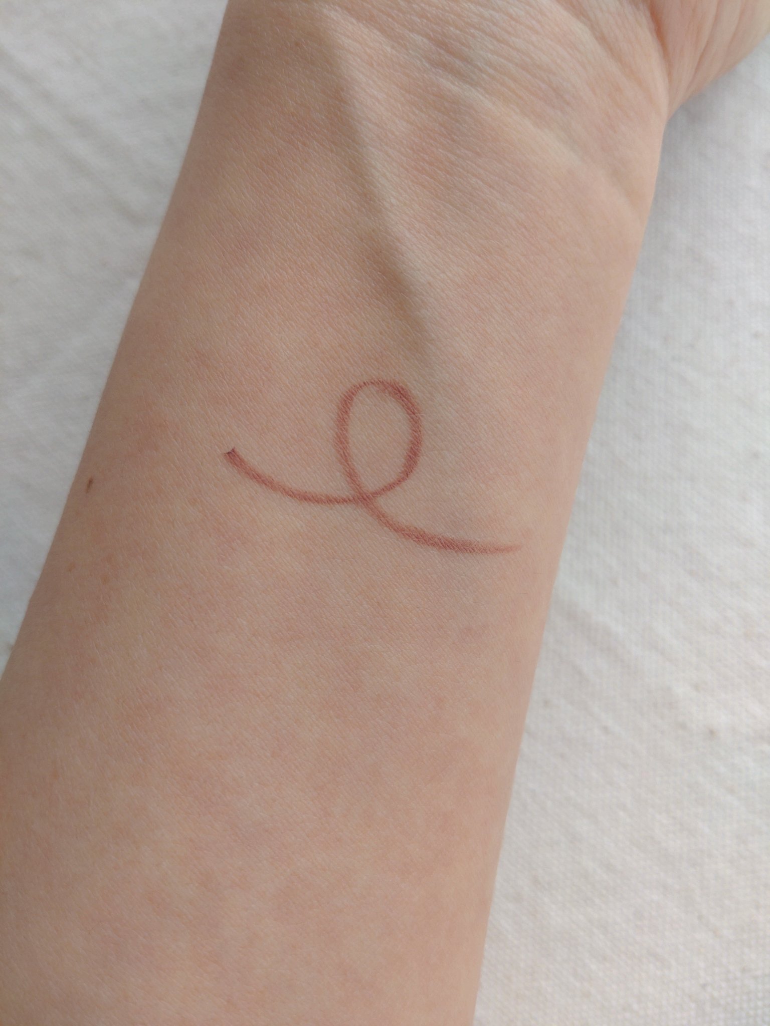 ハンオールシェードライナー/rom&nd/ペンシルアイライナーを使ったクチコミ（2枚目）