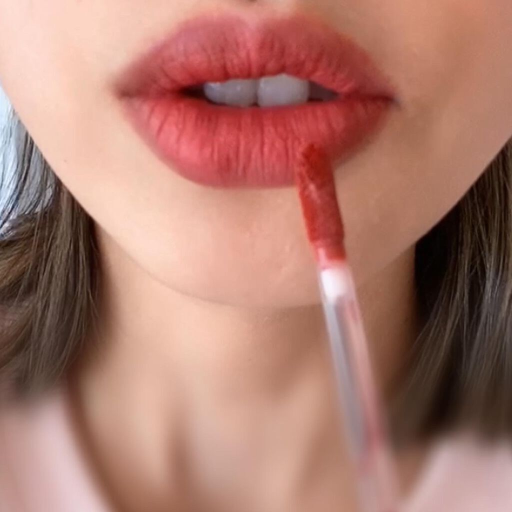 タトゥーベルベットティント/フォレンコス/リップティントを使ったクチコミ(1枚目)