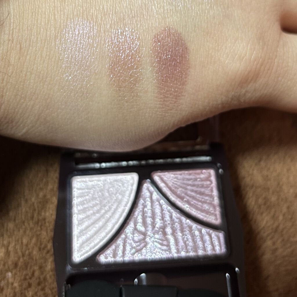 ジューシーピュアアイズ/キャンメイク/アイシャドウパレットを使ったクチコミ（3枚目）