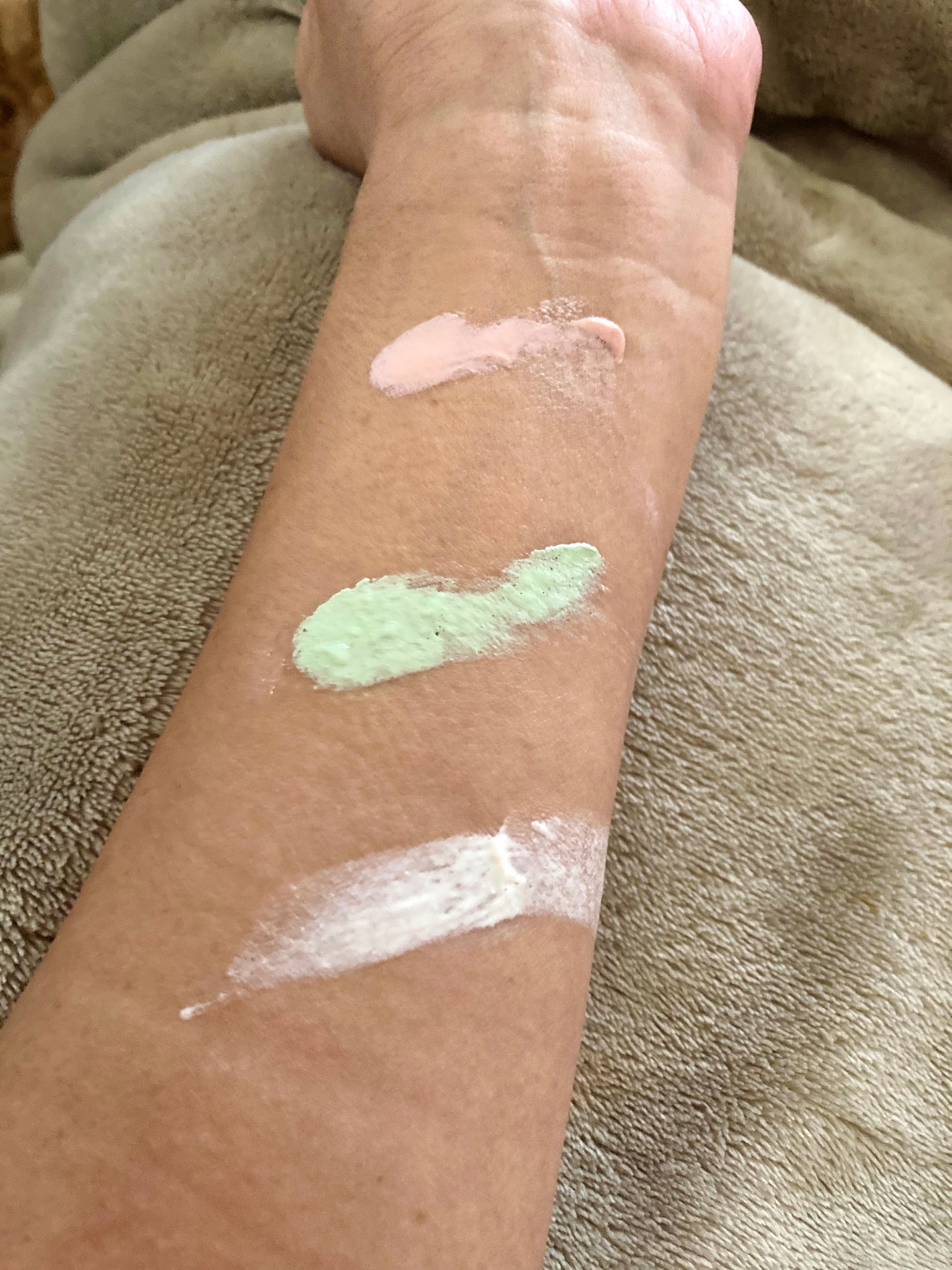 スキンカラーコントロールベース/KATE/化粧下地を使ったクチコミ(1枚目)