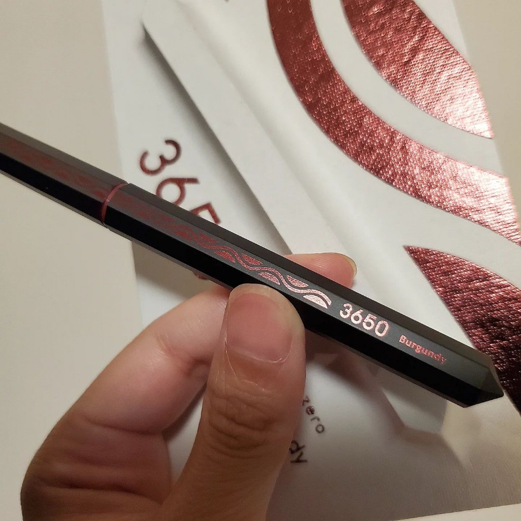 リキッドアイライナー  バーガンディー(Burgundy)/3650/リキッドアイライナーを使ったクチコミ（2枚目）