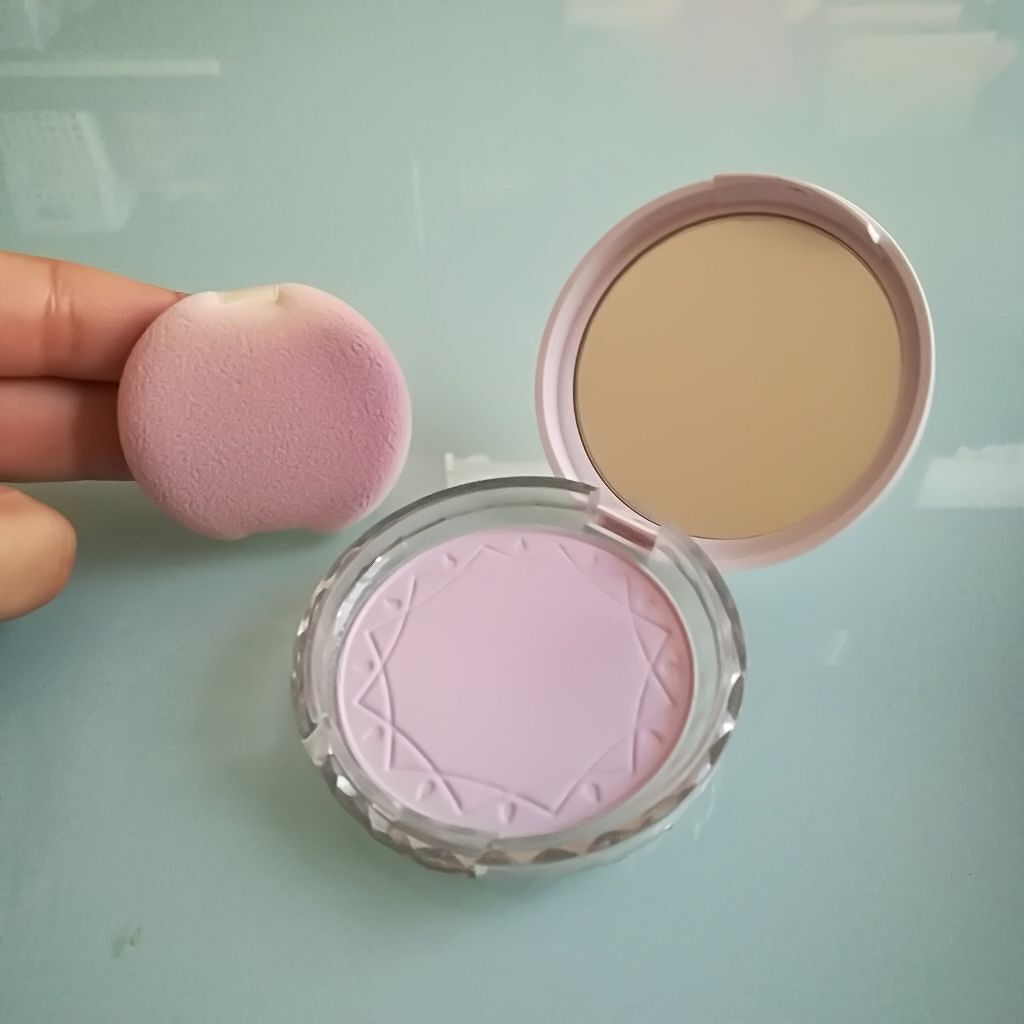 UVクリアフェイスパウダー 01 ライト/CEZANNE/プレストパウダーを使ったクチコミ（1枚目）