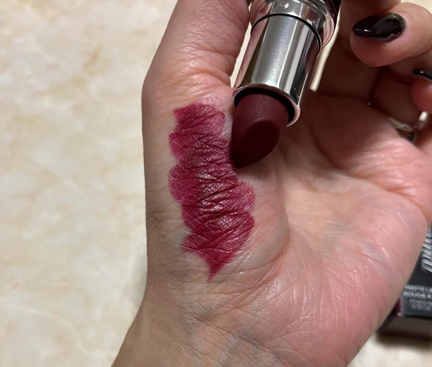 マキシマル シルキー マット リップスティック ディーバ/M・A・C/口紅を使ったクチコミ（2枚目）