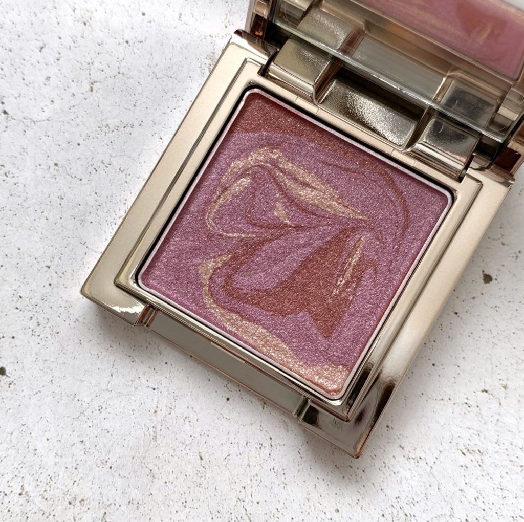 マージングカラーアイズ/LUNASOL/単色アイシャドウを使ったクチコミ(2枚目)