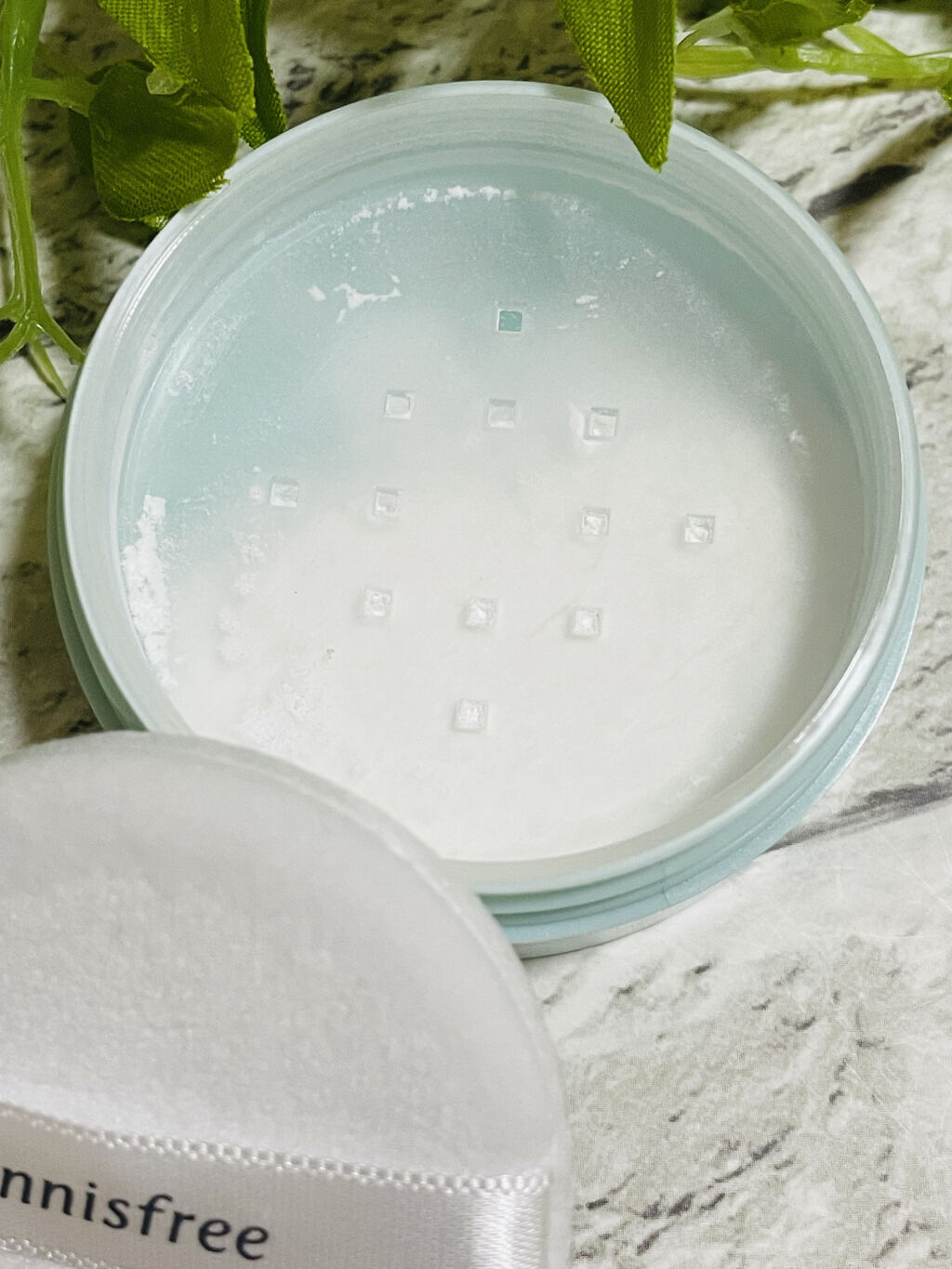 ノーセバム　ミネラルパウダー　N/innisfree/ルースパウダーを使ったクチコミ（2枚目）