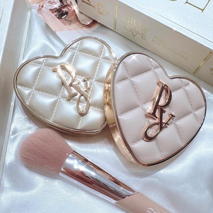 グロウオブラブハイライター 01 Eclat Perle(初回限定版パッケージ)/Peony/パウダーハイライトを使ったクチコミ(1枚目)