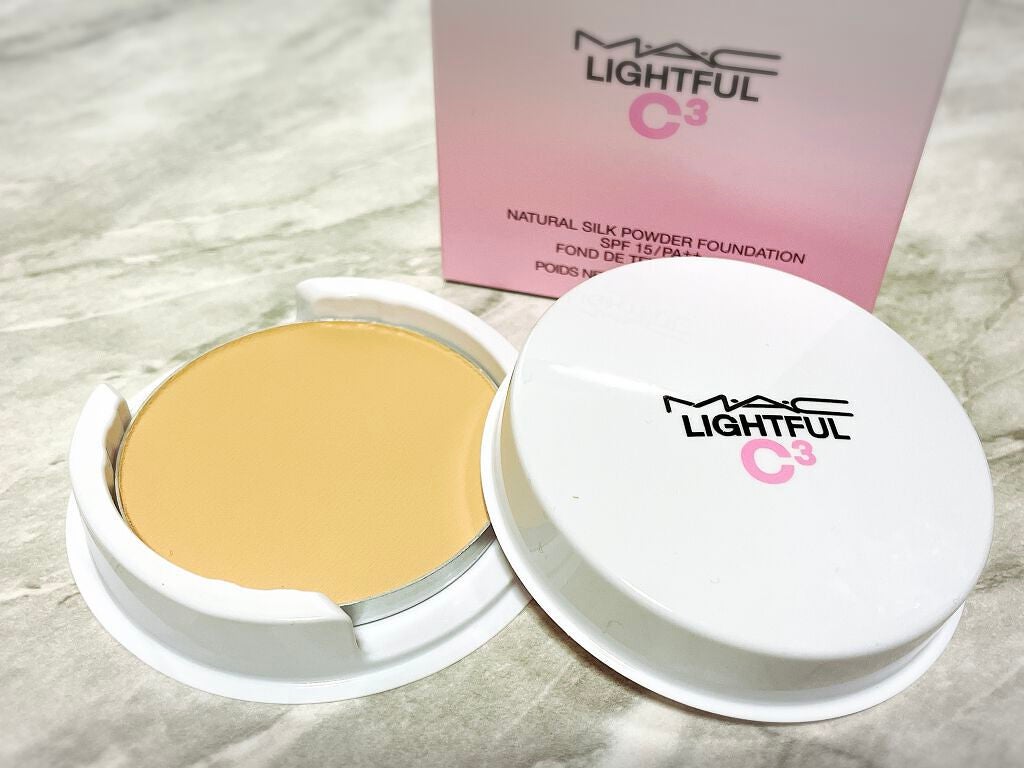 ライトフル C3 ナチュラル シルク パウダーファンデーション/M・A・C/パウダーファンデーションを使ったクチコミ(2枚目)