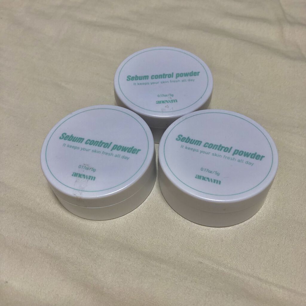 アニューム セバム コントロール パウダー/saat insight/ルースパウダーを使ったクチコミ（1枚目）