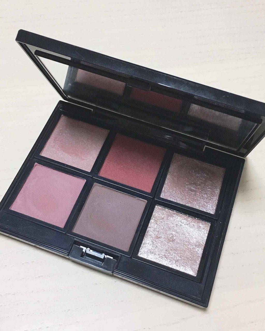 アディクション ザ アイシャドウ/ADDICTION/単色アイシャドウを使ったクチコミ(2枚目)