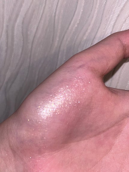 スターダストダイヤモンドハイライトパウダー 02 ライトシャンパン/PERFECT DIARY/パウダーハイライトを使ったクチコミ(3枚目)