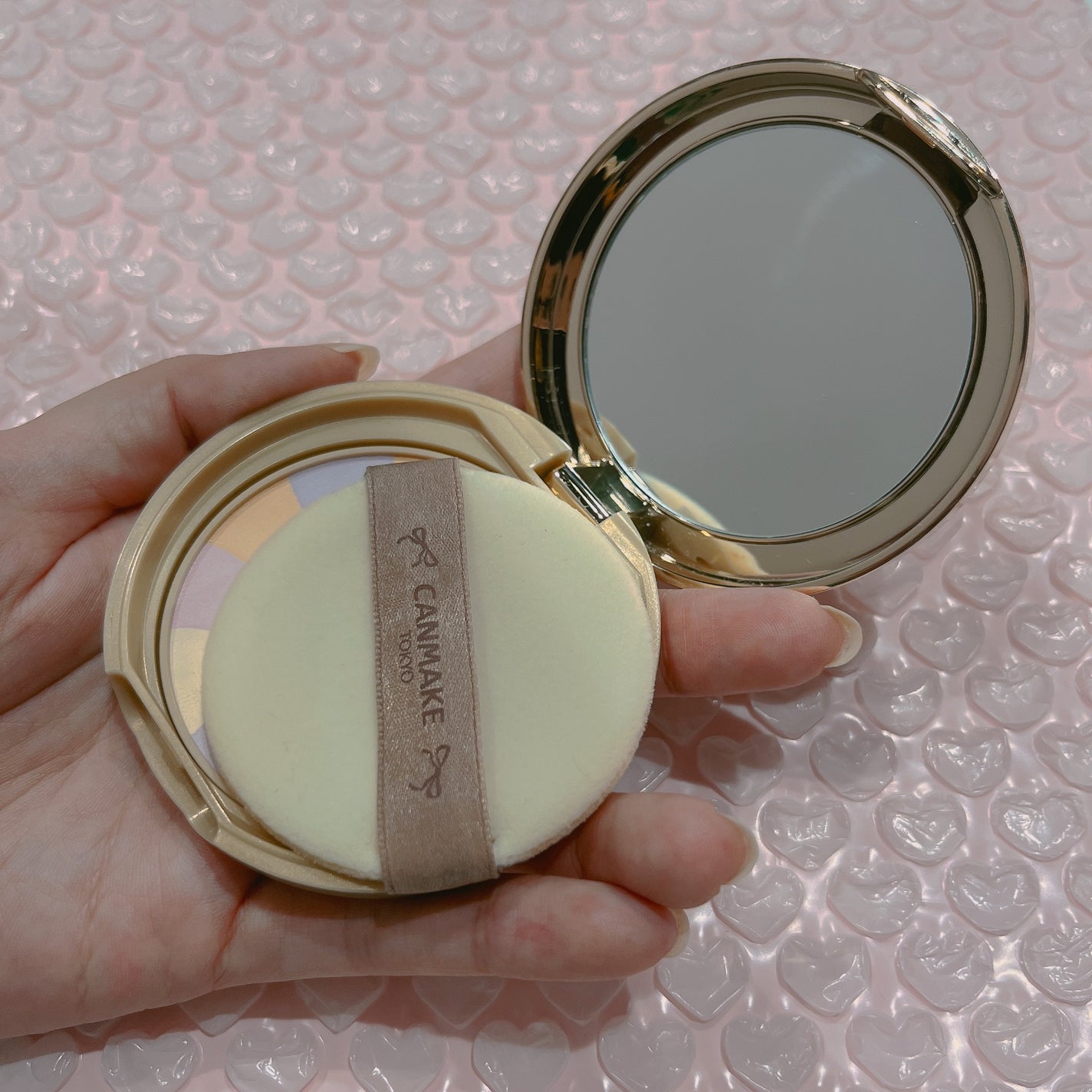 マシュマロフィニッシュパウダー ~Abloom~/キャンメイク/プレストパウダーを使ったクチコミ(1枚目)