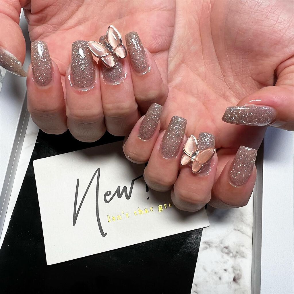 cst on LIPS 「キラキラは無限❤️❤️❤️可愛いー🙋♀️💕迷った時はこれ‼︎..」(1枚目)