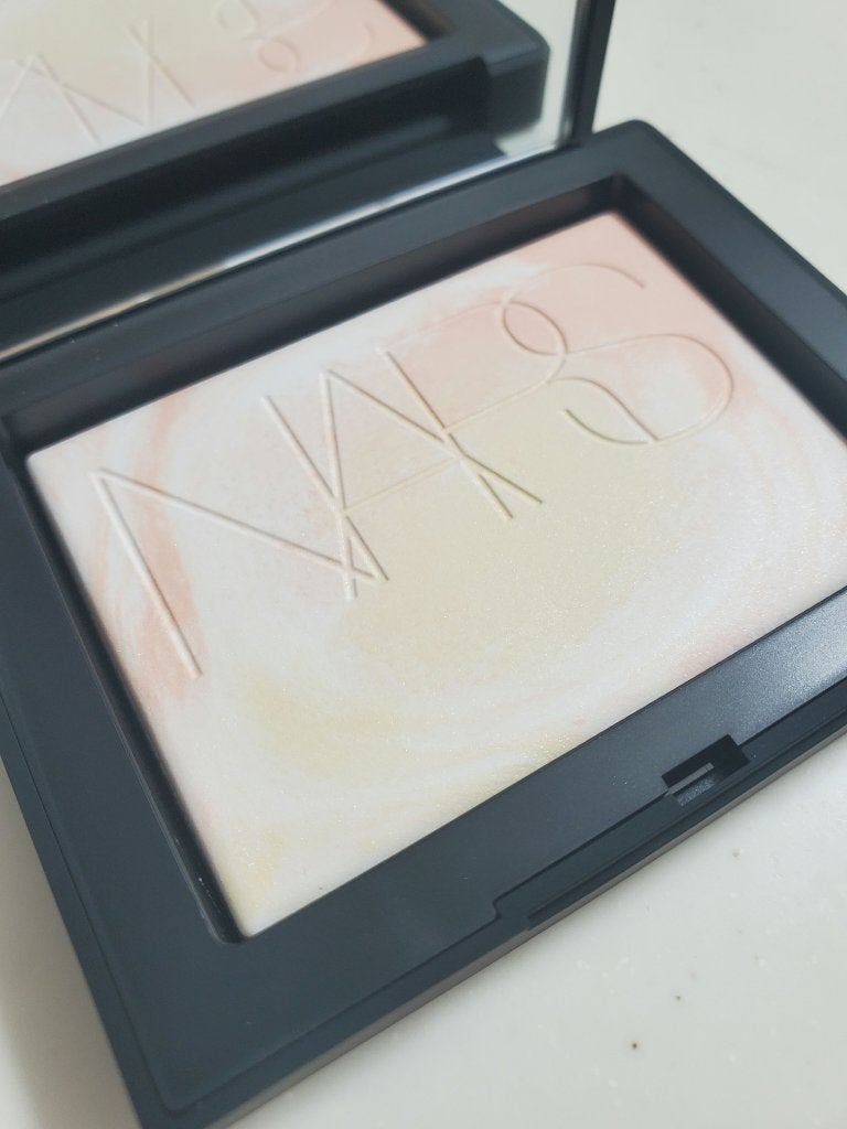 ライトリフレクティング プリズマティックパウダー/NARS/プレストパウダーを使ったクチコミ(1枚目)