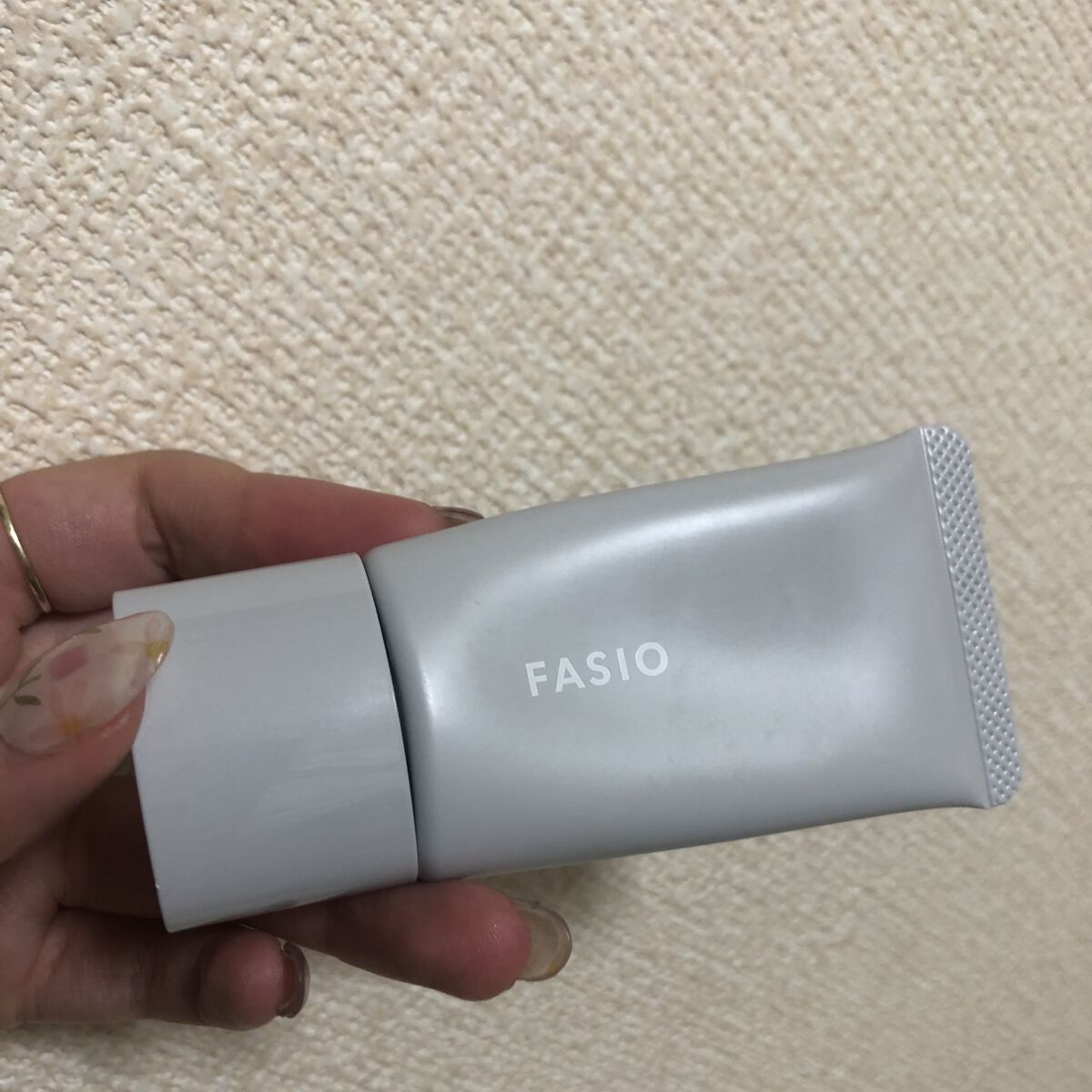 FASIO
エアリーステイ BB ティント UV
02ライトベージュ

🌸🌸🌸🌸🌸🌸🌸🌸🌸🌸🌸🌸🌸🌸🌸🌸

最近インスタショート動画でよく見かけるのでポチって見ました。

SPF50+
PA++++

で紫外