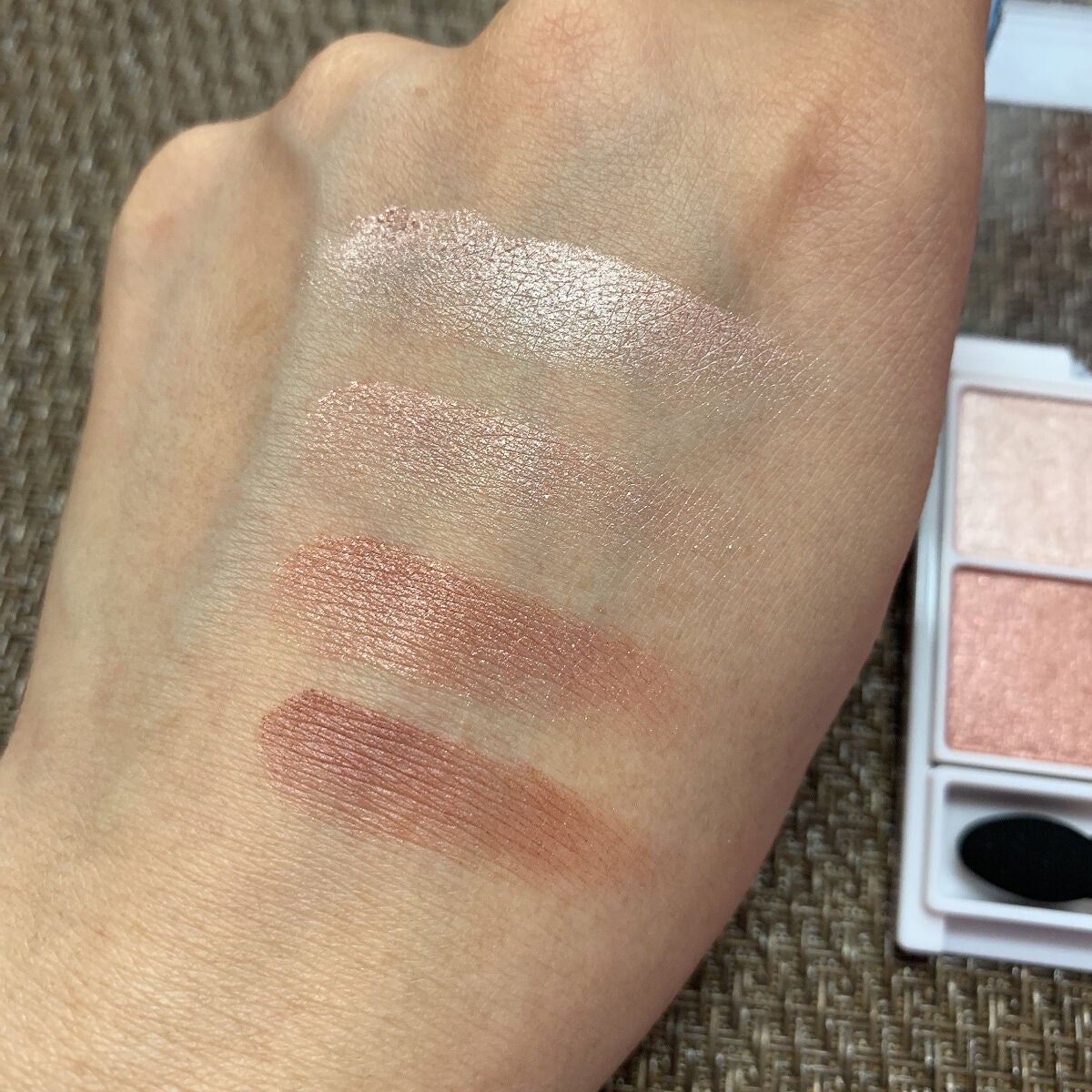 シルキースフレアイズ/キャンメイク/アイシャドウパレットを使ったクチコミ(4枚目)