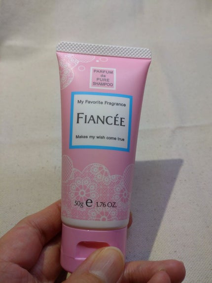 ハンドクリーム ピュアシャンプーの香り/フィアンセ/ハンドクリームを使ったクチコミ(1枚目)
