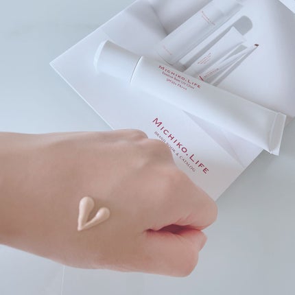 エッセンスベースUVグロウ/MICHIKO.LIFE/化粧下地を使ったクチコミ(3枚目)