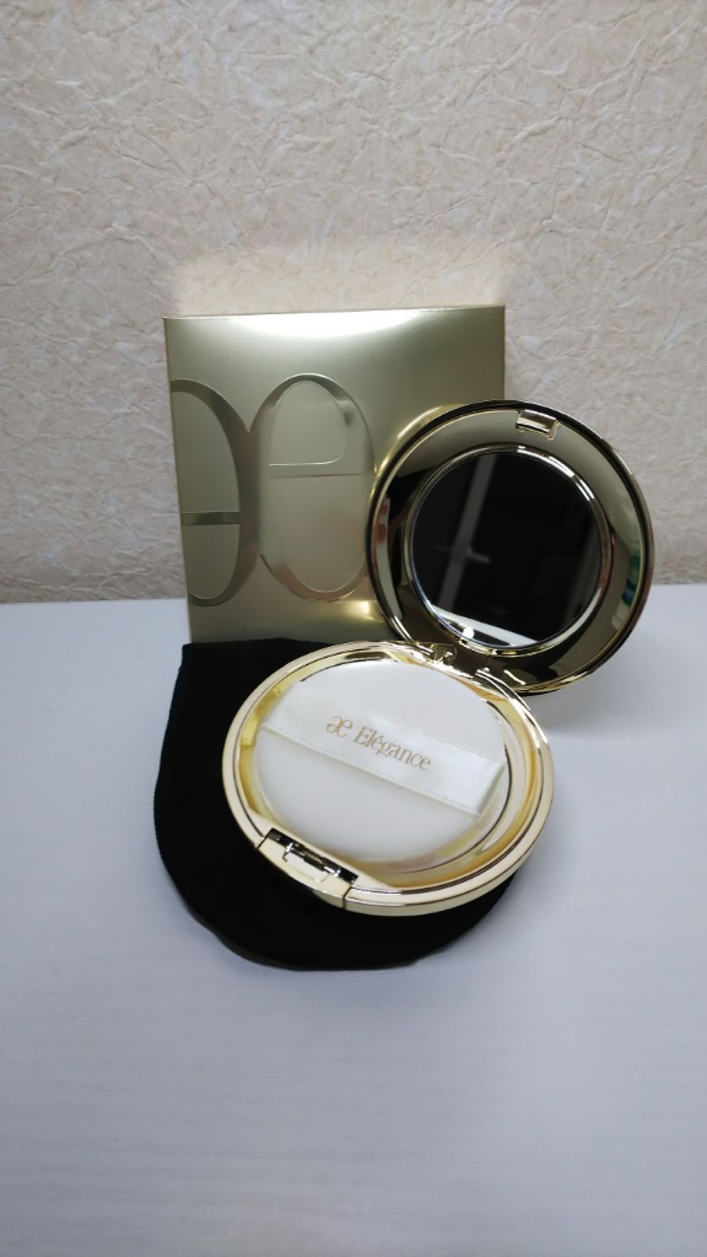 ラ プードル オートニュアンス/Elégance/プレストパウダーを使ったクチコミ（2枚目）