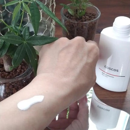 ボディファンデーション ホワイト/COSCOS/ボディミルクを使ったクチコミ(2枚目)