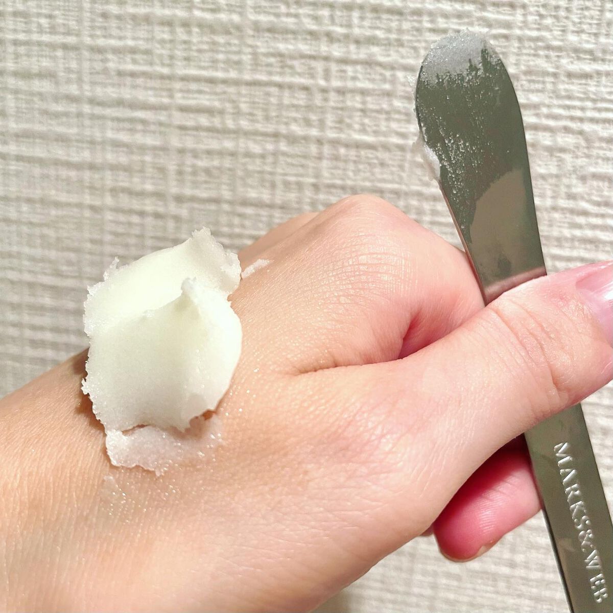 ハーバルマッサージスクラブ ベルガモット/ペパーミント/MARKS&WEB/ボディスクラブを使ったクチコミ(2枚目)