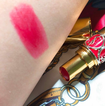 ルージュ ヴォリュプテ シャイン/YVES SAINT LAURENT BEAUTE/口紅を使ったクチコミ(2枚目)