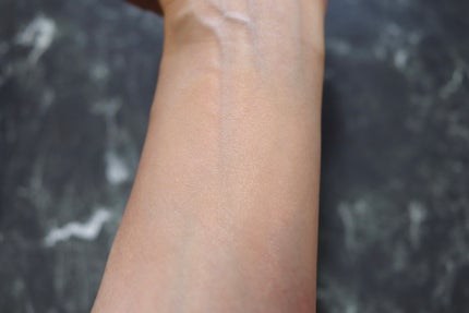 ディオールスキン フォーエヴァー フルイド グロウ/Dior/リキッドファンデーションを使ったクチコミ(4枚目)