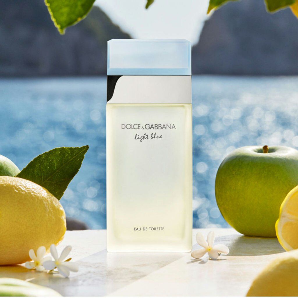 LIGHT BLUE EAU DE TOILETTE(ライトブルー オードトワレ)/DOLCE&GABBANA BEAUTY/香水(レディース)を使ったクチコミ(2枚目)