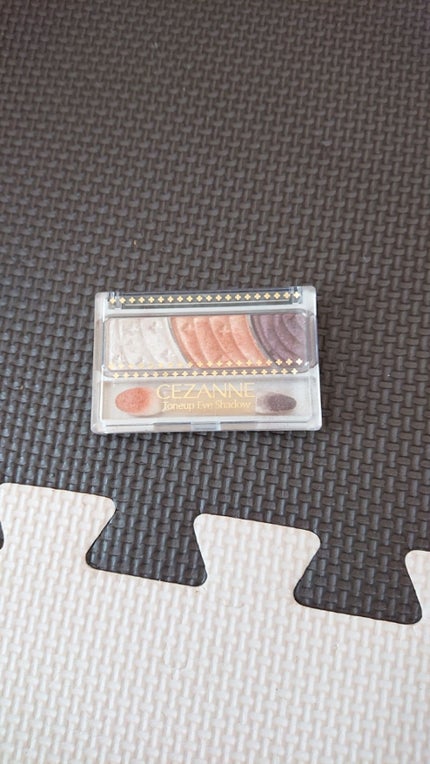 トーンアップアイシャドウ/CEZANNE/アイシャドウパレットを使ったクチコミ(1枚目)