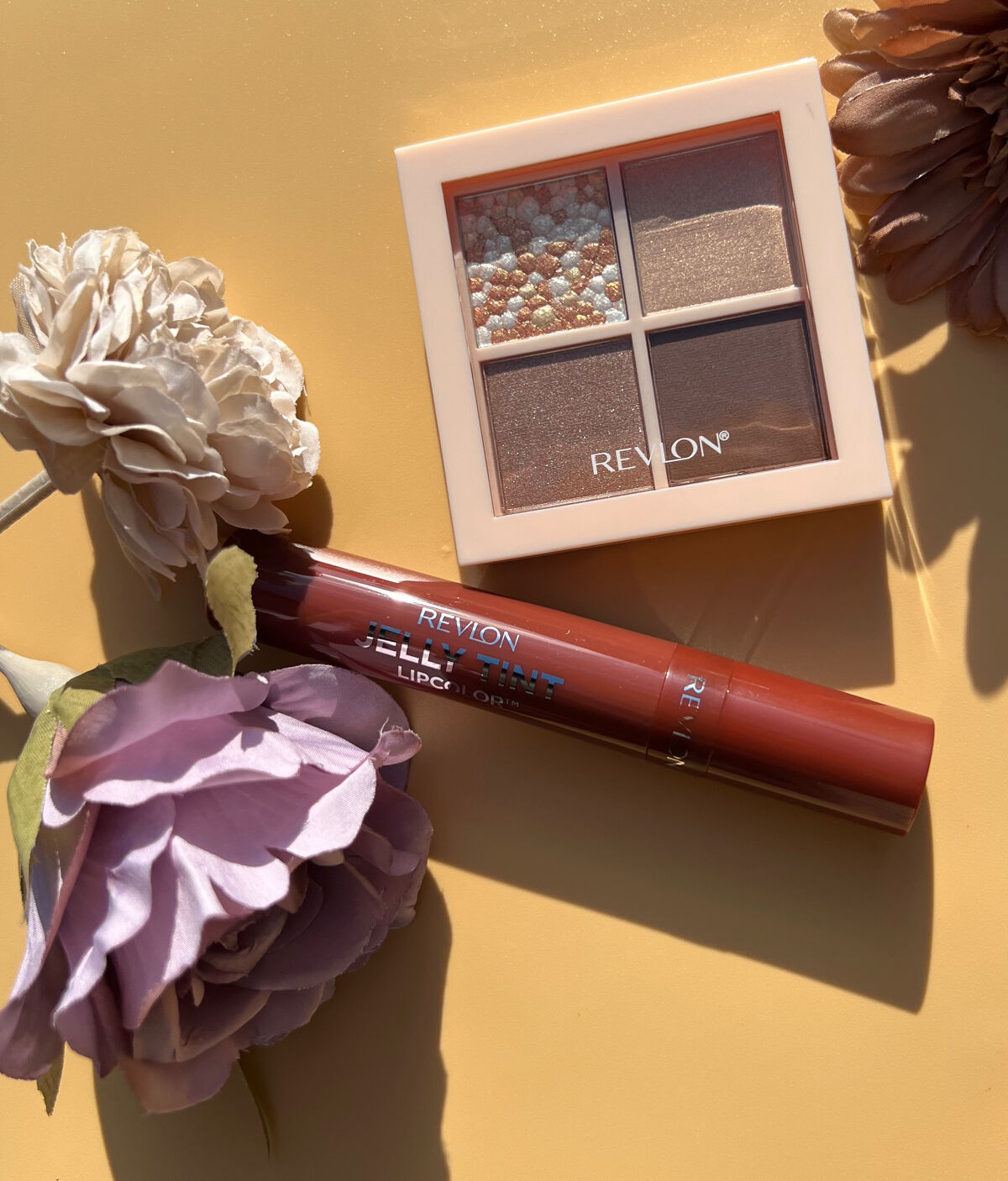 レブロン ダズル アイシャドウ クアッド/REVLON/アイシャドウパレットを使ったクチコミ（2枚目）