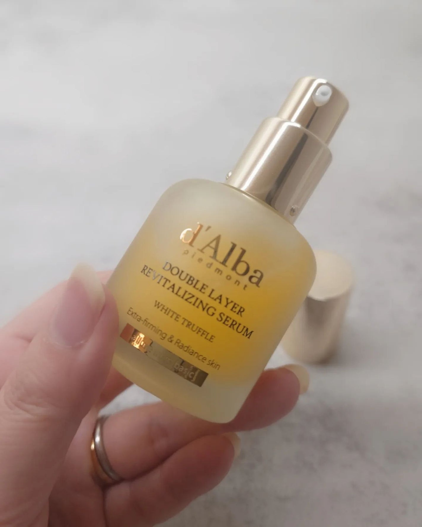 ホワイトトリュフダブルレイヤーリバイタライジングセラム/ダルバ/美容液を使ったクチコミ(2枚目)