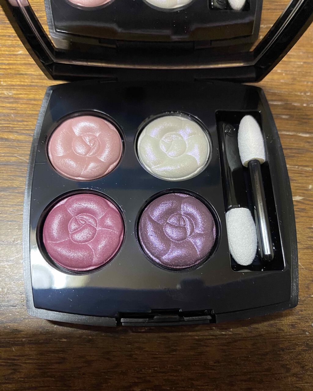 レ キャトル オンブル 356 オー フィル デ フルール/CHANEL/アイシャドウパレットを使ったクチコミ（3枚目）